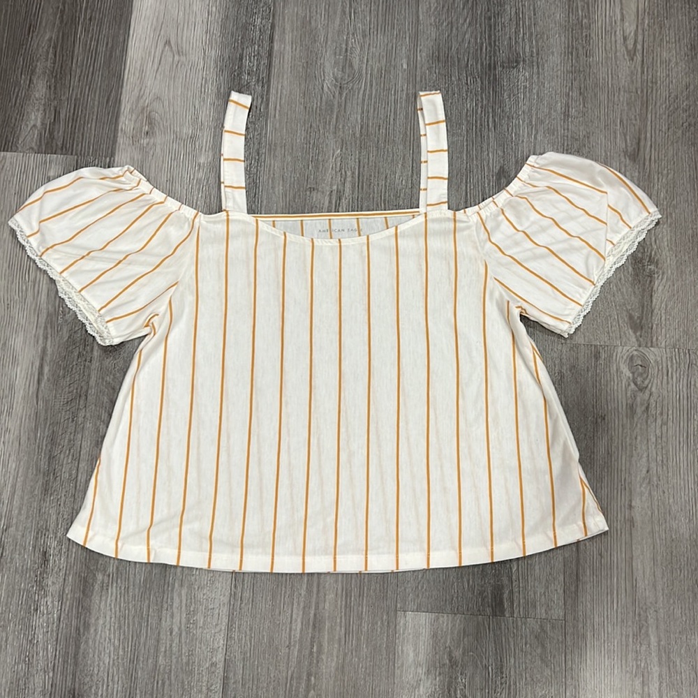 American Eagle off the shoulder top, size L